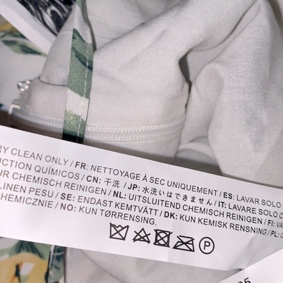 J.O.A floral vacay romper size large - Picture 10 of 12